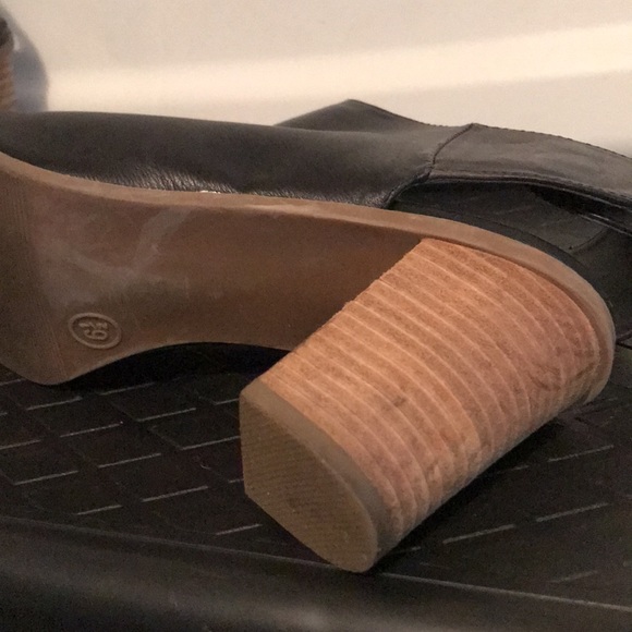 Open toe boots - Picture 4 of 4